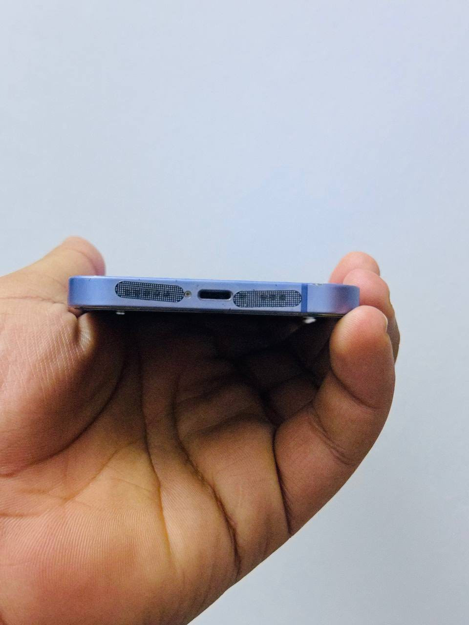 سلام عليكم 
ايفون 📱 12عادي 
بطاريه 79
ذاكره 128
نموذج m
ملحقات كيبل فقط
مكفول من لعطل وتصليح
كله شغال 
سعر خاص 
للبيع او مراوس 
ب13برو ماكس فقط 
وطي فرق كون مكفول 
نضافه 100/100
مكاني كوت انوار صدر
رقم ***********
