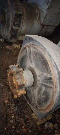 راس توليد سانفور حجم 300 بيع طافي لسعر 14 وبي مجال 07745344476