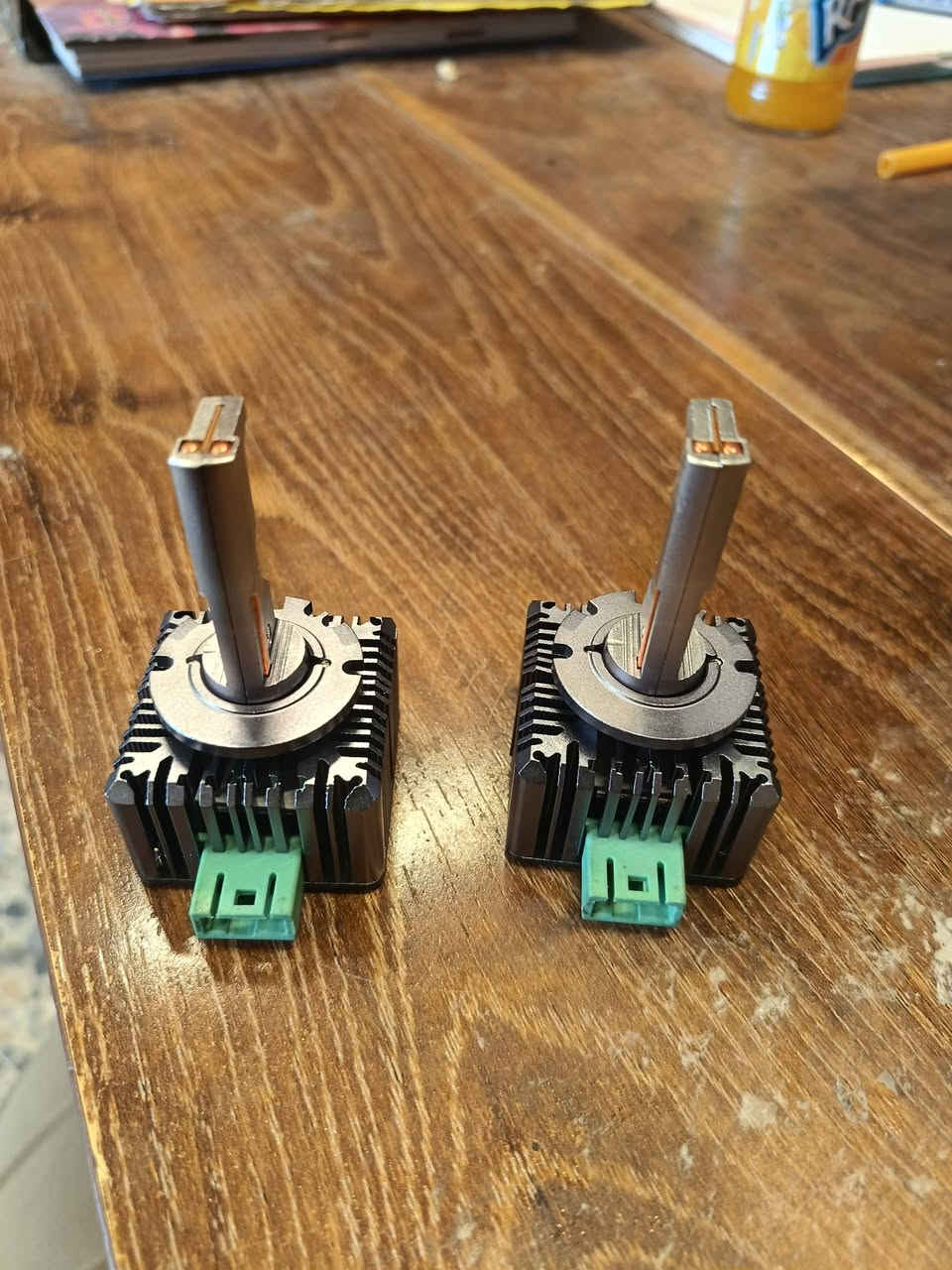 السلام عليكم اخوان
لدى دبل مروحه عالي ناصي D1 مال جيب اصلي  بدلت عدسات سعره بالسوك 125  ابيعه 75  اصلي جاي بالمازده 
العنوان بغداد غزاليه 
***********
