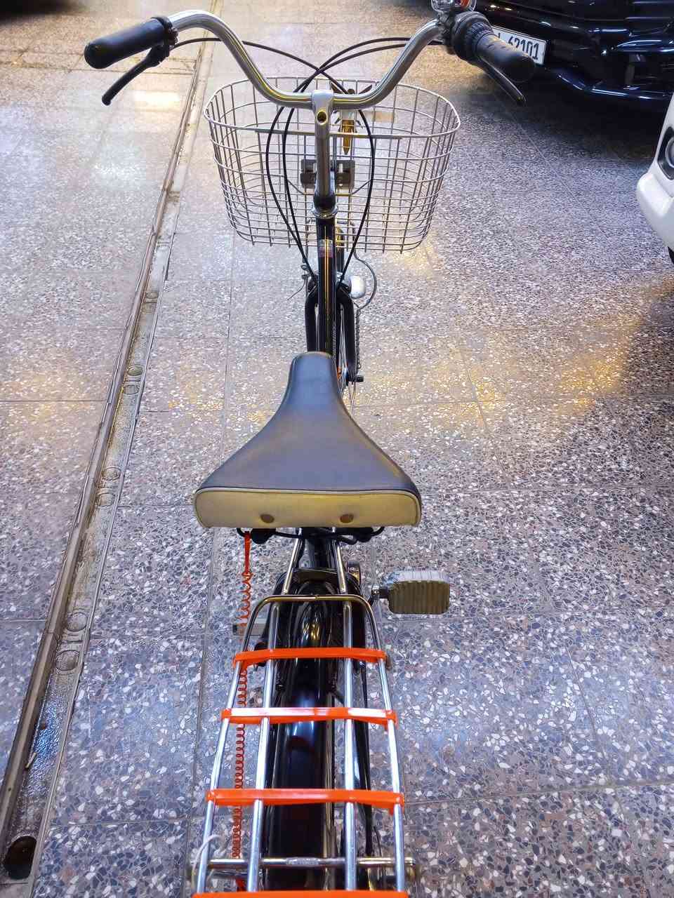 السلام عليكم بايسكل للبيع سعر 145 بي مجال ***********
