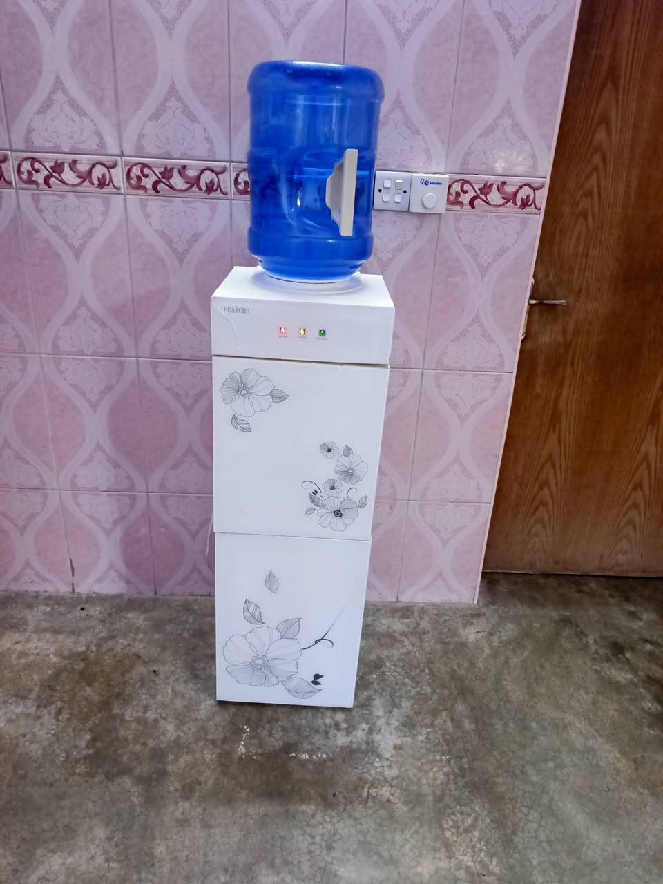 براد شغال شرط حار بارد ثلاجه كل عيب مابيه بشرط بلادي شركه سعر 55 وبيه مجال مكاني كركوك حي عسكري شراي اتصل ***********
