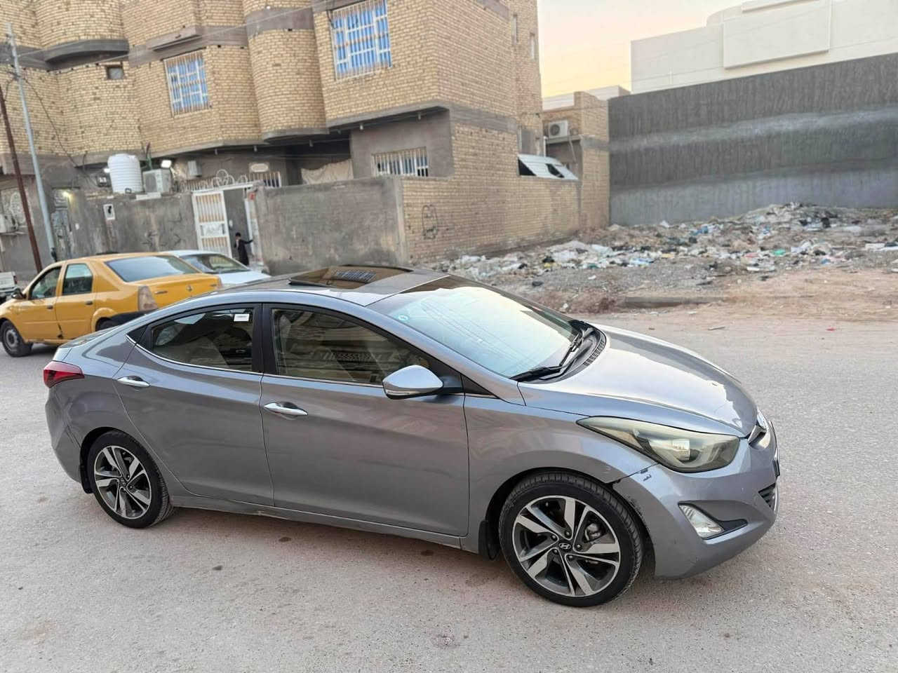 سياره لنترا 2015مكفوله كفاله عامه فوله فول موصفات من عده لبصمه محرك برقي ما مفتوح  سياره جديدة معنه لكلمه رقم انكليزي مثنى مداور ثاني يوم مكان سماوه #سعر120وبيها مجال   
***********رقم  #مكلف_بالنشر
