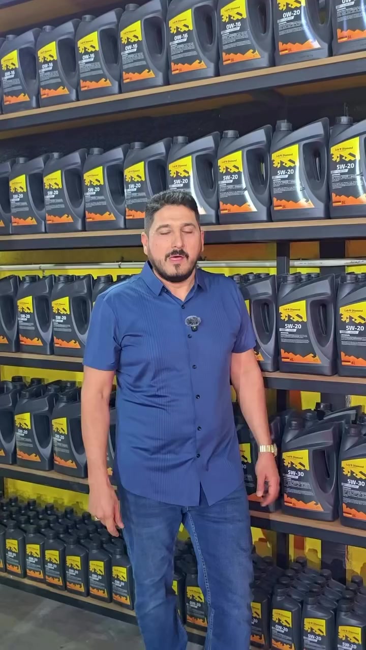 🚗💨 حچي حجّي علي المندلاوي 👇

"حبايبي مثل ما متعودين منّا، كلشي نوفّره إلكم بأعلى جودة وأحسن خدمة 👌
صار وقت تبدّل دهن سيارتك؟
لاتتعب نفسك، إحنا نجيك للبيت! 🏠

خدمة دلفري تبديل الدهن من مركز 3C المندلاوي والعامري 🚘
بأفضل أنواع الزيوت الألمانية الأصلية 🇩🇪
وكلها  مجاني!

يعني تبقى ببيتك والسيارة تنخدم على أصولها،
بدهن مضمون، وبخدمة محترمة مثل ما تعوّدت منّا 💪

📍 كربلاء – سريع المعلمين – نهاية المشاتل – بداية المعارض
📞 الإدارة: ***********
📞 قسم السمكرة والصبغ: ***********

✨ 3C المندلاوي والعامري – نخدمك وين ما تكون! ✨
