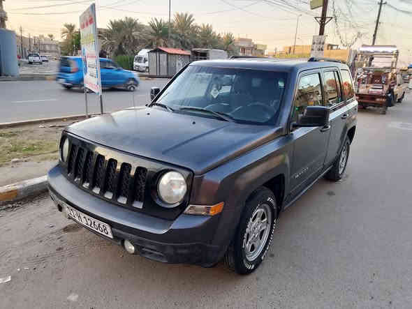 جيب 2017 مكينة 4 سلندر جاهزة للاخير بدون اي نقص تبريد ثلج تخم تاير حدادية جديدة ماشية 110 حادثهه امامي 3 قطع صبغ السعر 90 عنوان بغداد للاتصال***********
