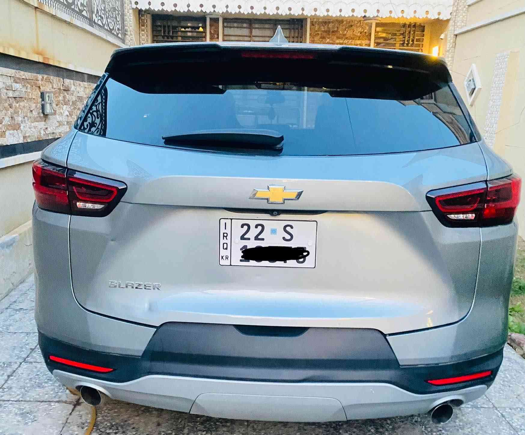 بيع او مراوس حسب القناعه 
شفروليه بلايزر 2023 رقم أربيل باسمي الشخصي ماشيه 24 الف ميل جديده سياره جاهزه تبريد ثلج حادثها صبغ ربع البنيد فقط كير مكينه محرك راديترات كفاله مكاني بغداد الكراده 
للاستفسار 
*********** 
متواجد واتساب بغداد, العراق

