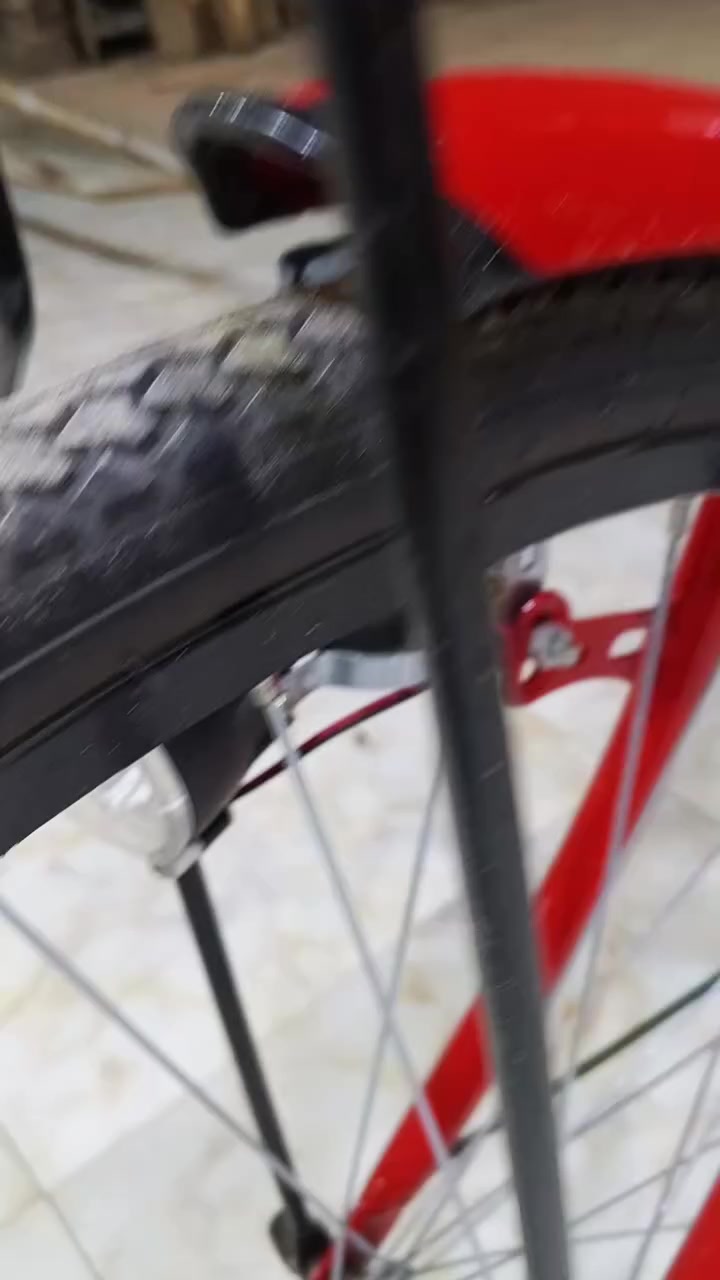 بايسكل البيع نضيف ياباني الون حمر سعر  130وبي مجال حك جيه مكان الصويرة حي العسكري وبيكم خير وتدللرقمي ***********رقمي
