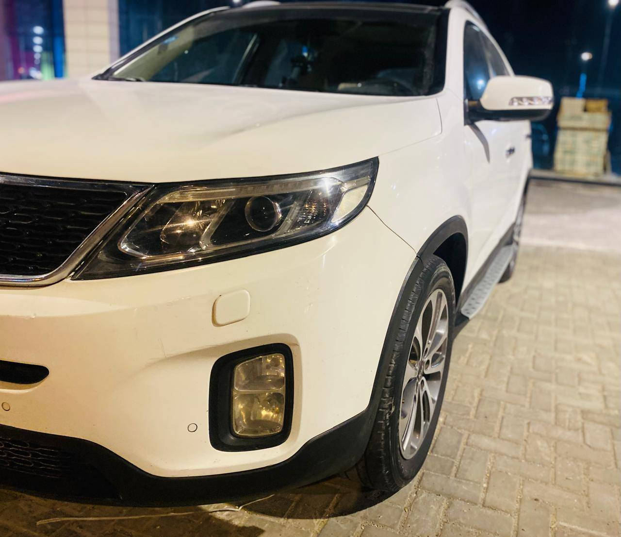 السعر163الاستفسار*********** كيه سورنتو 2013 شكل 15 خليجي بيهه باب السايق صبغ سونار مرفق بل منشور فول مواصفات واحد علا واحد بنرامه شاير بل مري مري شفط حساسات خلفيه اماميه 7راكب كشنات جلد كهربائيه 3بصمات بصمت ابواب بصمت تشغيل بصمت جنطه ويل كروم داخل بيجي مكينه 6 سلندر وكير مكفولات حداديه جديده تخم تاير تبريد 3 قطع ثلج السياره جديده وجاهزه بمعنه الكلمه رقم نكليزي مميز2323 وياهه سنويه 2030مكان السياره كربلاء
