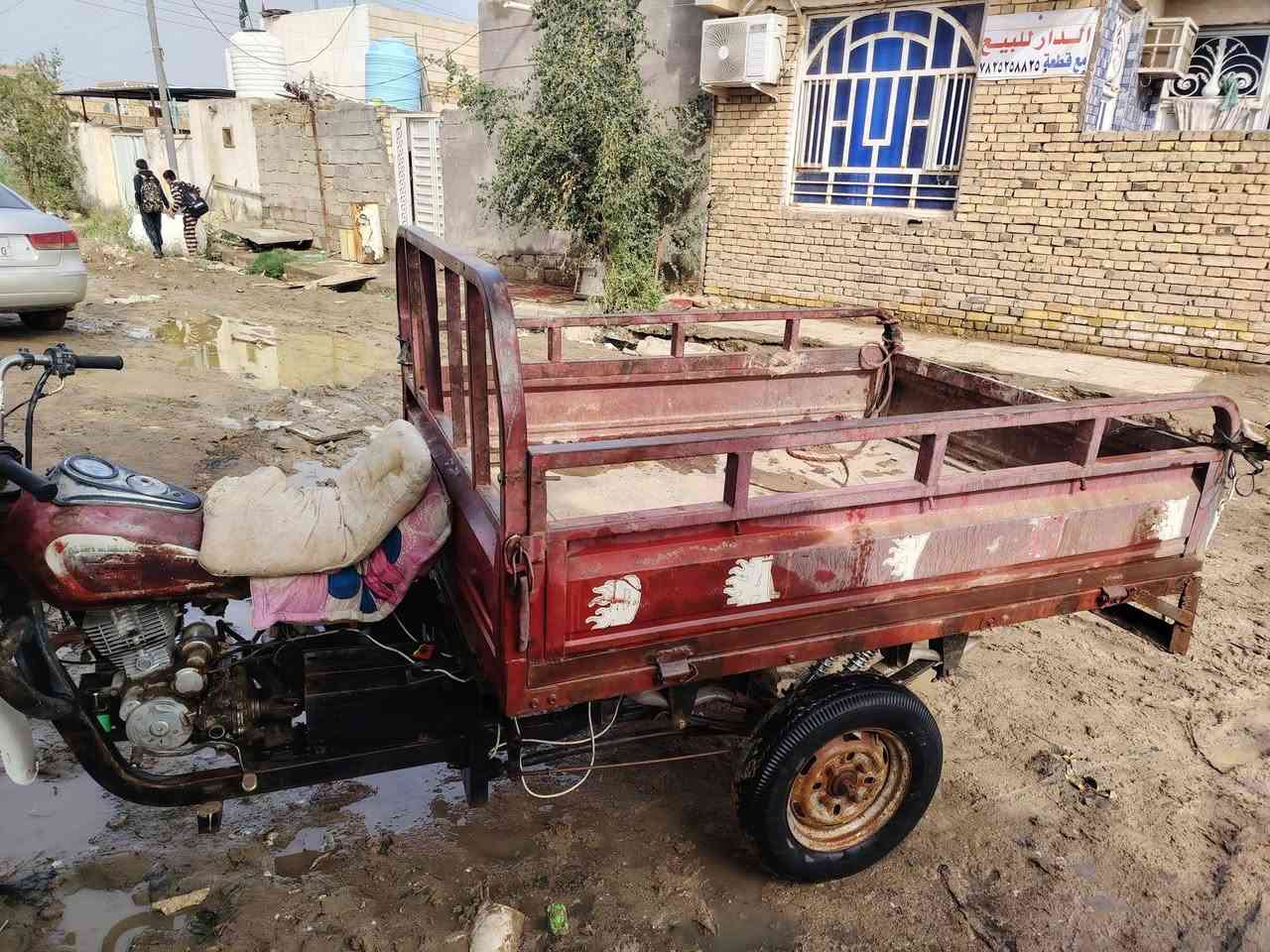 سلام عليكم ستوته كلك البيع مكفوله عشاير  مكان شطره مكينه ناعمه تخبل طايرات 3جديدات سدر جديد سعر 800بيه مجال بصيط  ***********
