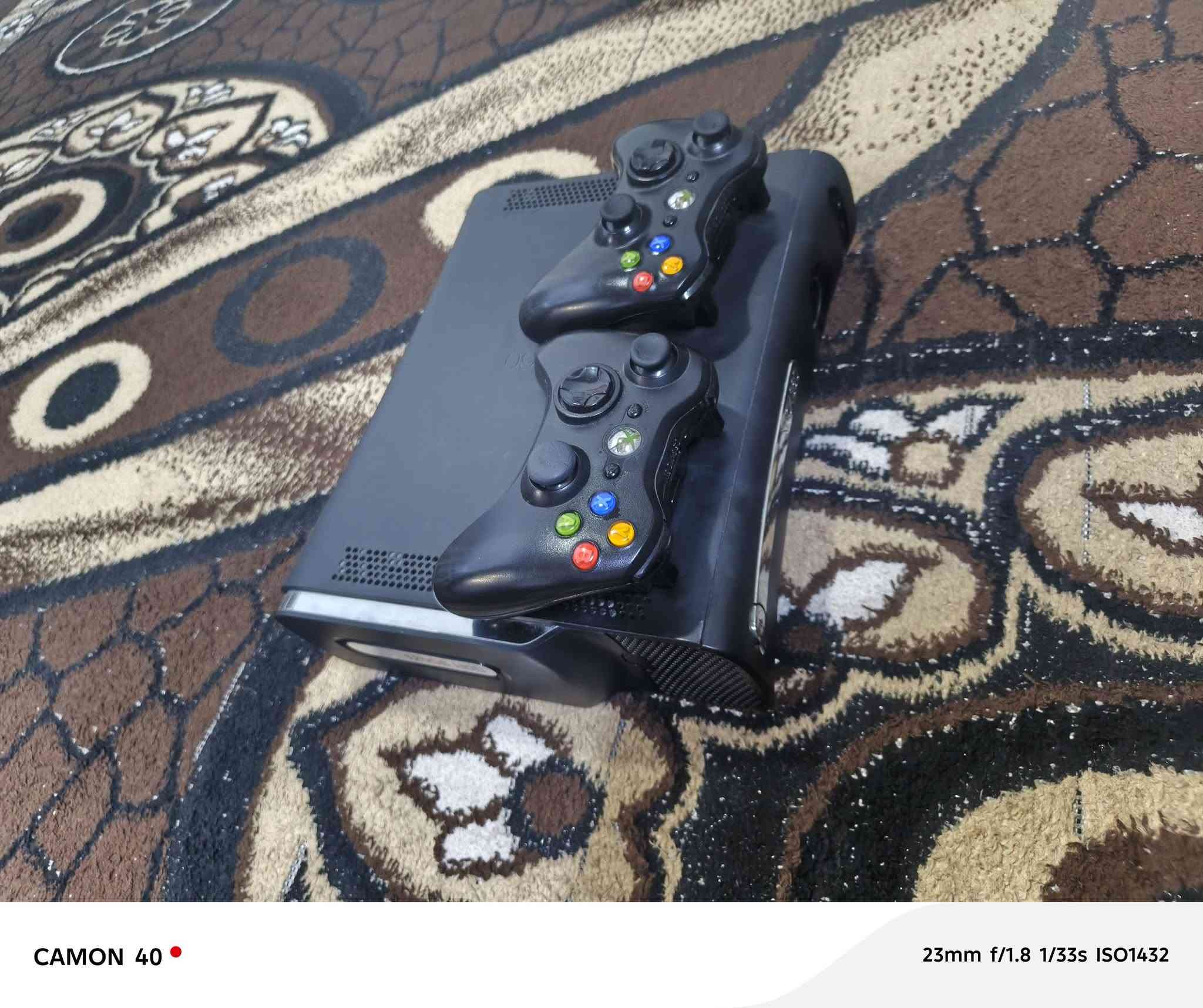 اكس بوكس 360 ب 40 لعبه للبيع نظيف الجهاز شرط يدات اثنين اصليه المكان حي الانتصار ***********
