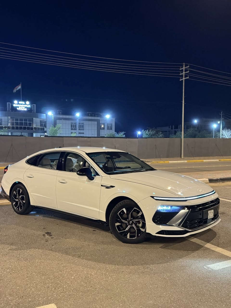 هونداي سوناتا 2024
-دخول جديد ماشية ٢٩ الف 
-حرة بدون أرقام تترقم اي محافظة
-حادثها جانبي لاشاصي ولا لغد بيها ٣ قطع صبغ
المواصفات:-
-بصمة وتشغيل عن بعد
شاشه ابل كار بلي متصل عداد إلكتروني دجتل 
قياده ذاتيه وقوف ذاتي 
كامره عدستين 
كشنات تدفئه تبريد 
اوتو هولد 
اربع رادارات امامي خلفي جانبي 
مري شفط رادار بل مري 
شاشه اعطال بل دشبول 
لد امامي خلفي 
عدسات بقلاوه دواره
اشاير ترحيب بل يدات 
محرك2500 
كير 8نمر
داخل ابيض 
نضام ملاحه
اضاءه اوتماتيك(Auto High Beam)
تنبيه مرور امامي 
قراءه إشاره المرور
تنبيه حركه المرور
مراقبه النقط العمياء
ماسحات مطر اوتماتيك
جنطه ذكيه
تحديد مسار
مودات القياده سبورت نورمال سمارت 
شفتات ستيرن
مرايه عاكسه للضوء
سايد بريك دكمه
شاشه تبريد لمس
وبيها بعد هواي مواصفات 

مكان سياره كربلاء 
الستفسار:***********

السعر $:177وبيها مجال بسيط
