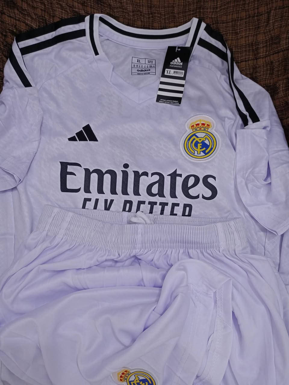 السلام عليكم 
متوفر دريس وشورت رجالي ..ريال الابيض 4 قطع .. و ريال البرتقالي 4  قطع
.. سعر الدريس وشورت ب 6 قفل


**إذا كنت صاحب هذا الإعلان وتريد حذفه لأي سبب، رجاءا أرسل رسالة إلى الدعم الفني**