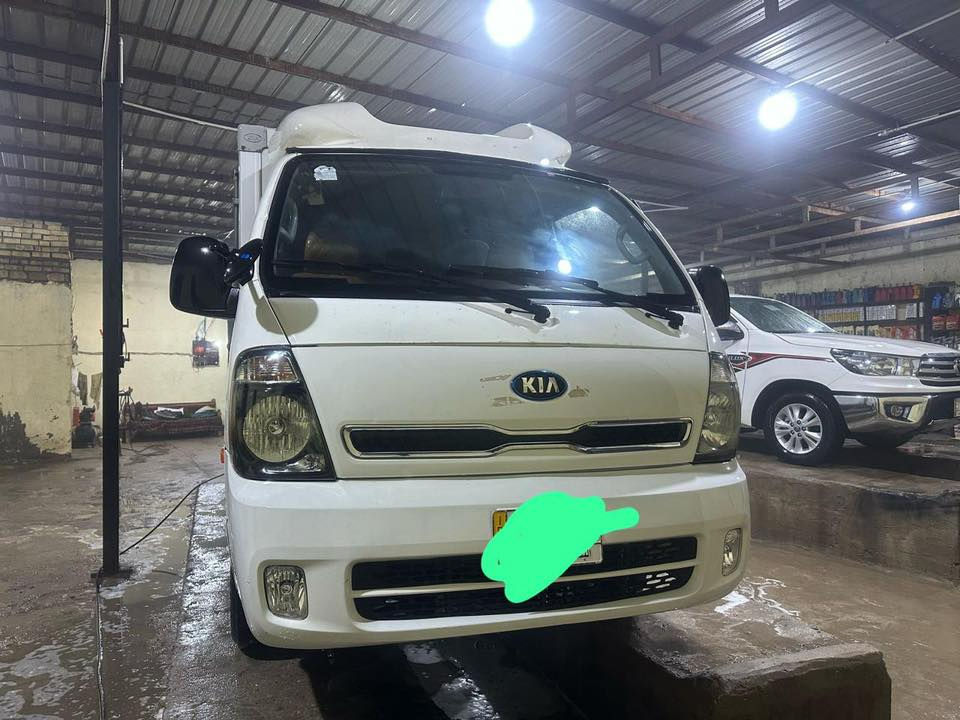 للبيع فقط...سعر 140
كيا براد مكفول موديل 2014  .ثلاث حلقات رقم بصره   محرك مسكر كير عادي السياره جديده  سعر 140 ورقه وبيه مجال تحويل مباشر اتصل وبيك خير وتدلل ***********
