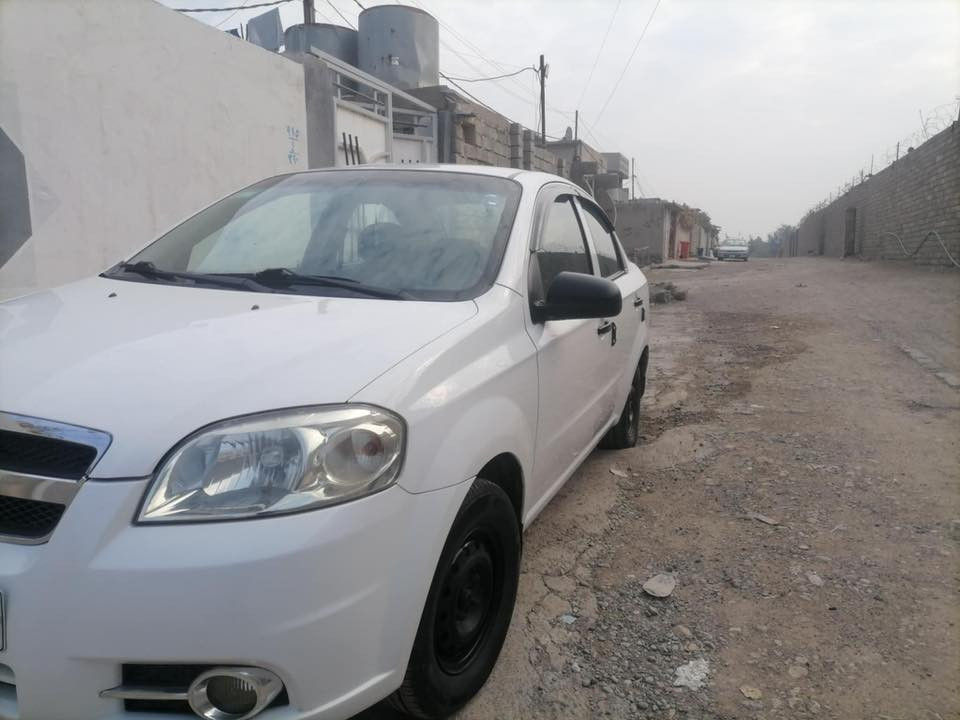 أفيو 2008 كوري
السياره بدون صبغ فقط شبر قبغ الصندوك وبيها مكانين بارد حك شبرين  
كير ومحرك بشرط
تبريد تدفئه بشرط 
رقم دهوك سنويه جديده هزه جديده 
سياره عليها ادامه كامله دينار ماتصرف عليها
سعرها 72 بيها مجال  

اني الشرعي شرط التحويل / مكان السياره موصل 

***********
