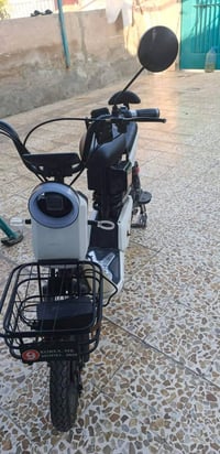 ٤ بطاريات • حجم 20 • قليل الاستخدام