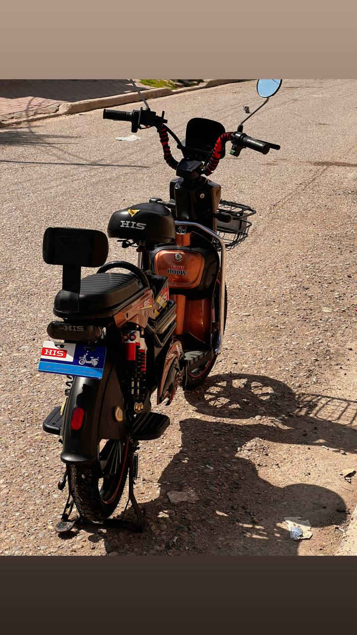 سلام عليكم  احبتي خير الكلام ماقل ودل  الله شاهد لا اعرف بيهن ولا الي علاقه بيهن ولد اطلبه فلوس ودزلي دراجه بدالهن  الدراجه ع وضع الشركه الي يحب يقتنيها دراجه بطاريتها  تعبانه حسب ما فهمت الي يحب   يتصل ع الرقم او ع الواتس  اب  ***********  متواجد ع طول مكان الدراجه البسمايا
