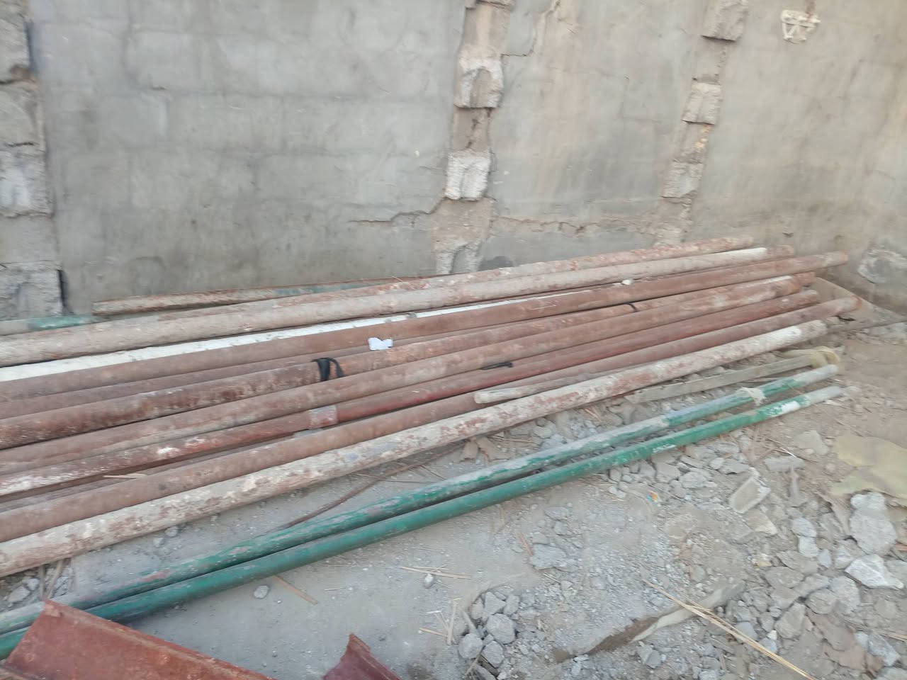 حديد سقف تقريبا ٢٥ قطعه
الطول مختلف ٣ و ٤... متر
للبيع
وتس ***********
