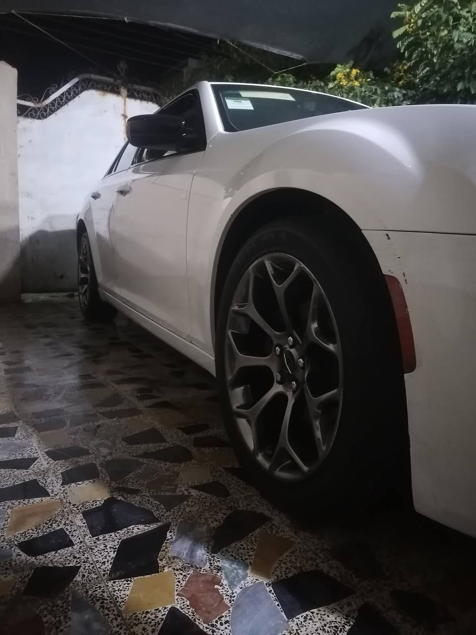 سلام عليكم اوباما للبيع جديده كلش رقم بغداد حادث بس جاملغ مثل ماواضح بي صوره مامشتغل خط بسمي مكان الشطره *********** السعر ٢٦٠ وبيه مجال ماشيه ٧٢
