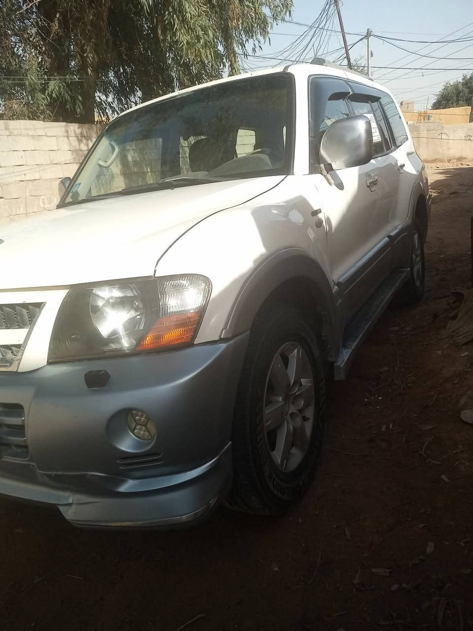 من رخصة الدمن السلام عليكم باجيرو موديل 2007محرك 3800 /6V
تبريد ثلج 
السيارة قطر صبغ مابيهة 
شاشة 
السعر (85$) وبيه مجال 
***********
