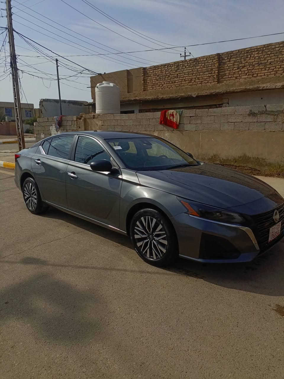 السلام عليكم نسيان اللتيما 2025 فول عدا الفتحة SV AWD دفع رباعي  رقم كاتي سليمانية  ظرر بنيد وجامرلغ امامي  جهة السايق  لغد شاصي مكفول  بدون دواخل كلة مكفول  سونار مرفق بالمنشور 
مواصفات 
دفع رباعي
  بصمة تشغيل ونظام ترحيب ابواب وليدات 
 حساس امامي حساس خلفي مانع تصادم  (فرامل توقيف )نقطة عمياء تحديد مسار تحذير اشتياز
  رادارات 4 
كشن كهرباء
 شاشة  أبل كار بلي و نظام اندرويد 
 ويل كب  18 
 السعر 165 
عنوان ديالى بعقوبة 
رقم الهاتف :***********
                  ***********
