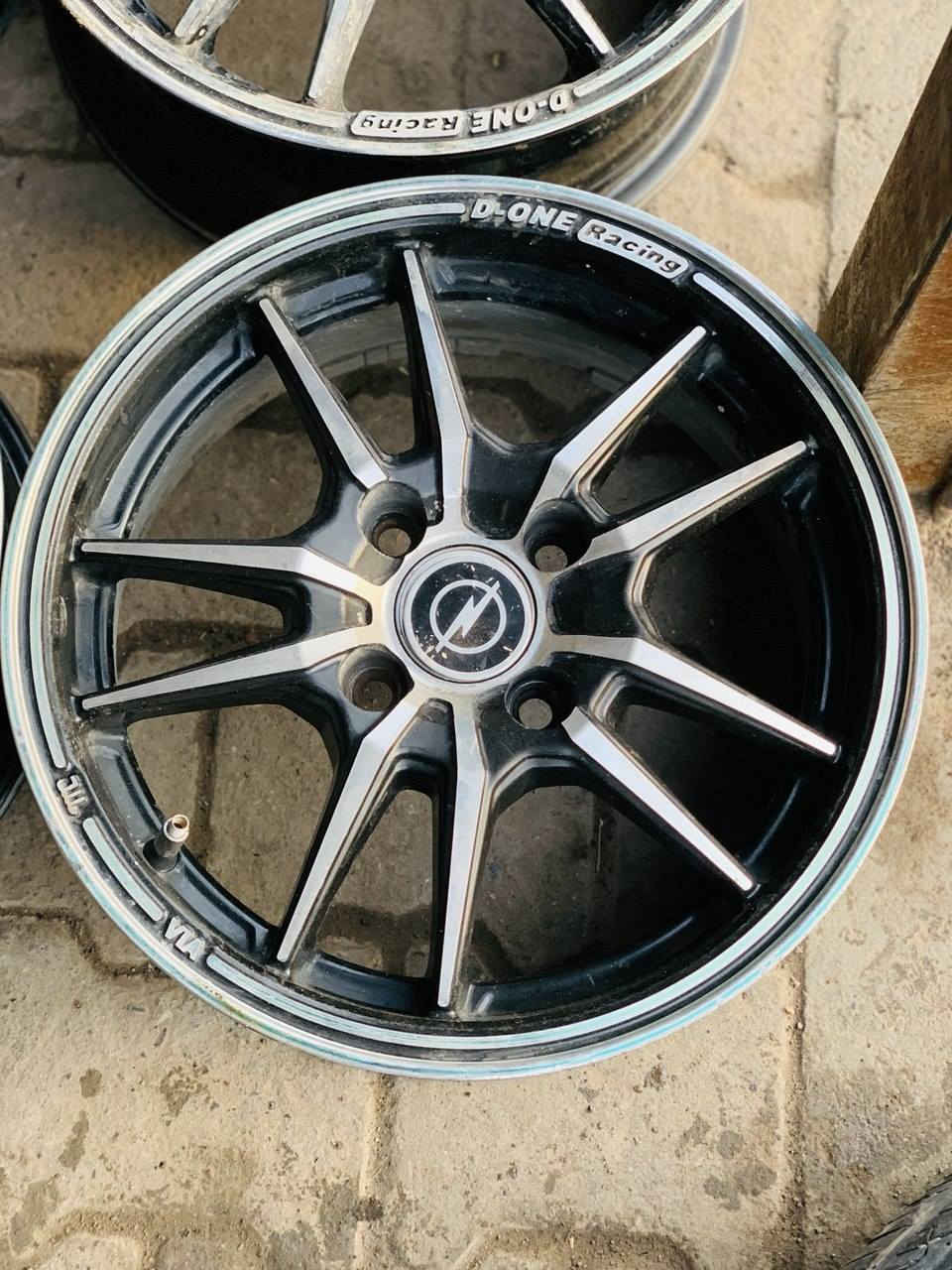 سلام عليكم
تخم ويل كب أوبل فكترا 
حجم ١٤ 
للبيع سعره ١٥٠الف 
مكاني طوز خورماتو 
***********
