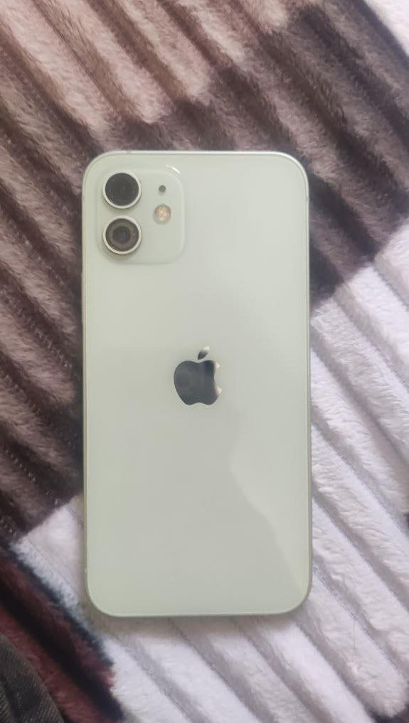 ايفون 12 عادي ذكره 128 جهاز نضيف ستعمال بيت بطاريه 75 بصمه وجه وكفه بالتحديث فقط سعر 250 
***********
