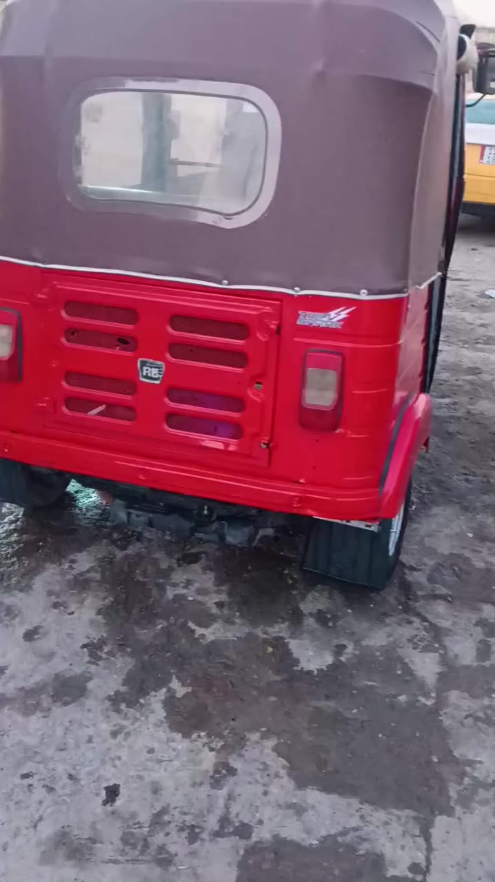 تكتك لبيع 18شهر 10 تكتك حلوه
مكينه ناعمه سعر 5ونص وبيها مجال الطيبين مكان 
الحسينيه مال راشديه مرقمه نكليزي ***********
