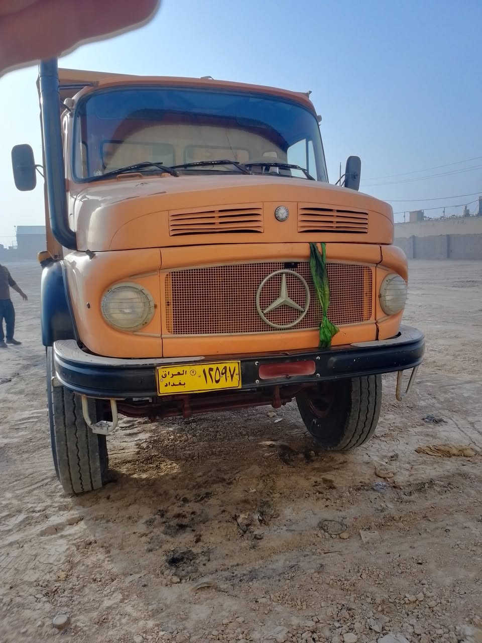 السلام عليكم للبيع قمارة حلوة ومدوشمة عنوان بغداد ملاحظة مكلف بلنشر الاستفسار على  الرقم ***********
