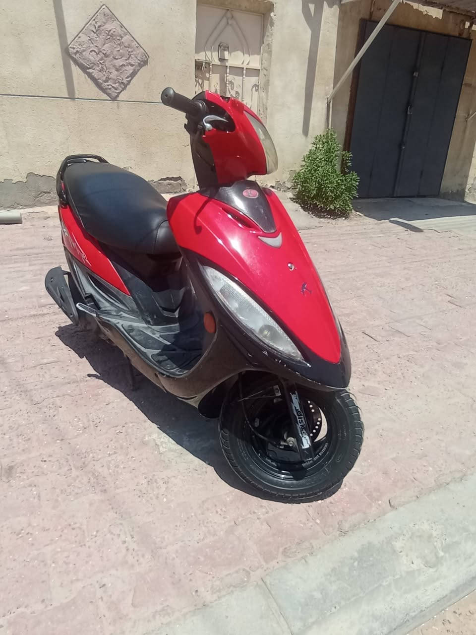 السلام عليكم
كامكو g4 ياباني للبيع مكينه 150 دراجه خير من الله دراجه خرسه مكينه مامفتوحه لايت زنون عالي ناصي لاتبخير ولاتنقيص جاهزه من كلشي كهربائيات كلها شغاله كلها مكينتها ماتنسمع خرسه مكاني البصره الاصمعي السعر 800 دراجه تأخذها ربع ماتذب عليها رقمي ***********
