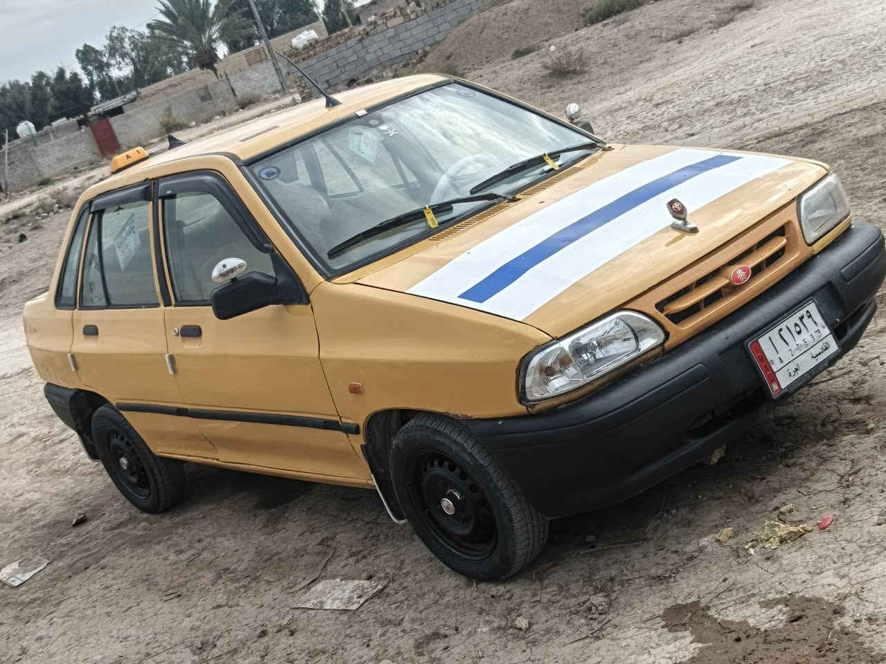 سلام عليكم سايبه 2012 
رقم قادسيه سنويه لل2027 
مصفرة هيئه وغرامات مالكه جيراني
مكينه كير خير من الله كل خلل ما بيهن 
سيارة مكفولة من ضربه 
وبيها صبغ دوس وهلالات 
السعر 23 وبيها مجال 
مكان ديوانيه عفك ***********
