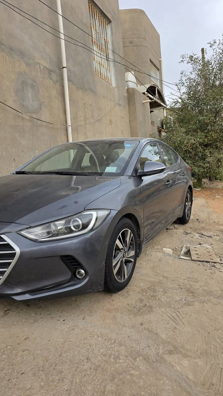 النترا موديل ٢٠١٧ رقم دولي  مكينة ٢٠٠٠ خليجي سعره١١٣ وبيها مجال للاستفسار ***********
