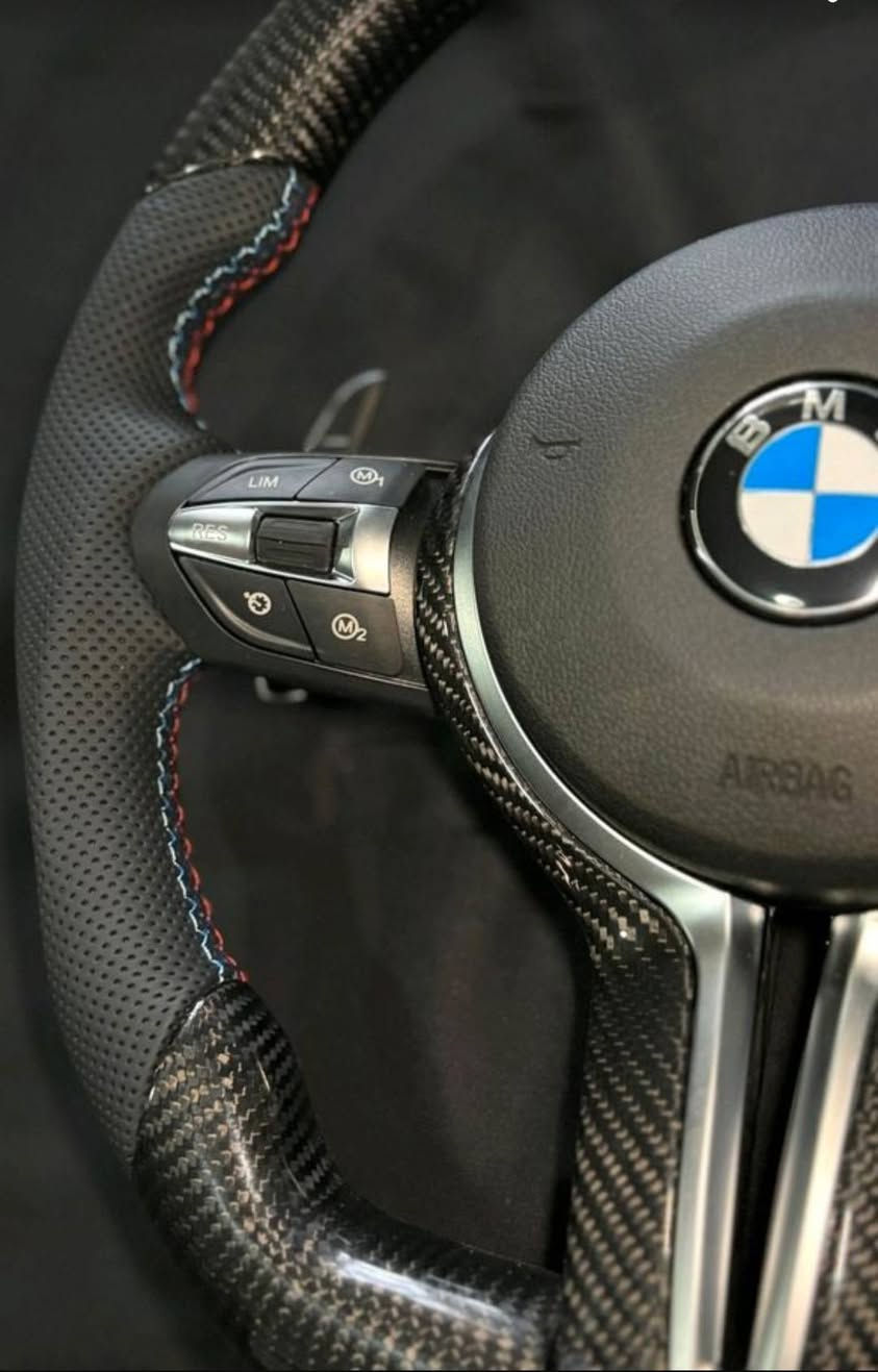 السلام عليكم عندي هذه الستيرن الي يعجبه يكدر يحاجيني 
الستيرن بالمانيه وتكدر تشده على هواي انواع BMW حاطلكم انواع السيارات الي تكدر تشده عليه 
الستيرن جديد وفلوس الشحن عليك
 وسعره 550€ يعني تقريبا 580 او 590 $ دولار 
850 الف عراقي
ومتوفر انواع واشكال ثانيه


**إذا كنت صاحب هذا الإعلان وتريد حذفه لأي سبب، رجاءا أرسل رسالة إلى الدعم الفني**