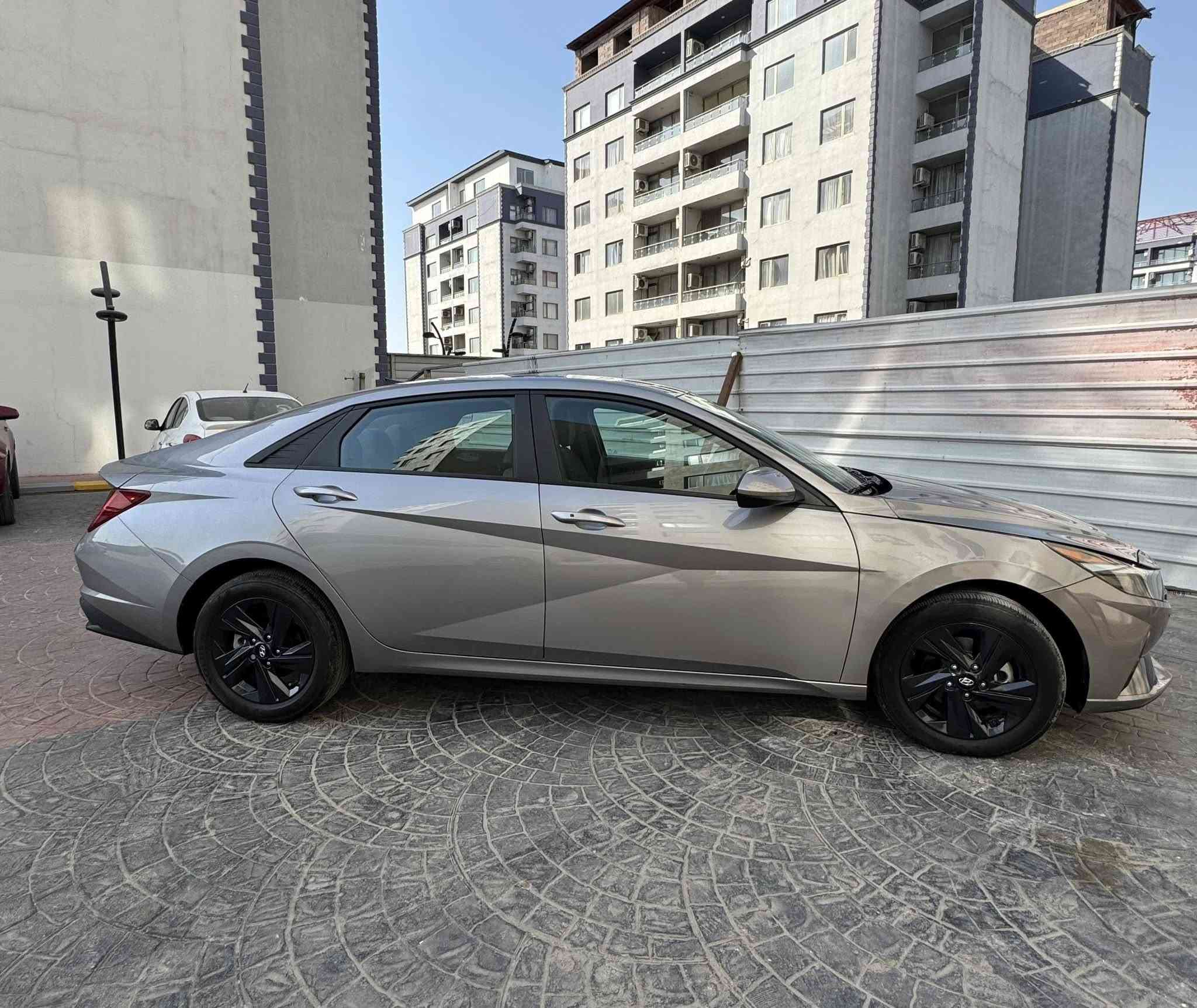 ياالله السلام عليكم شباب النتره للبيع هايبرد  موديل 23  مواصفات بلو 
دخول جديد مرقم بغداد مواصفات جنطه ذكيه بصمه كشنات تحكم  إستيرن أربع جهات لإدارات جانبيه ويل كب لد امامي خلفي ماشيه 12 الف حادثه صبغ جاملغ وبنيد 
راديتر مي وتبريد بلادي مواصله ضربه بغداد سعر 149 نهايته للاتصال ع هذا الرقم 
***********
