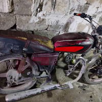 دراجه للبيع بس محرك نقص شاصي واحد وعشرين 07810915796