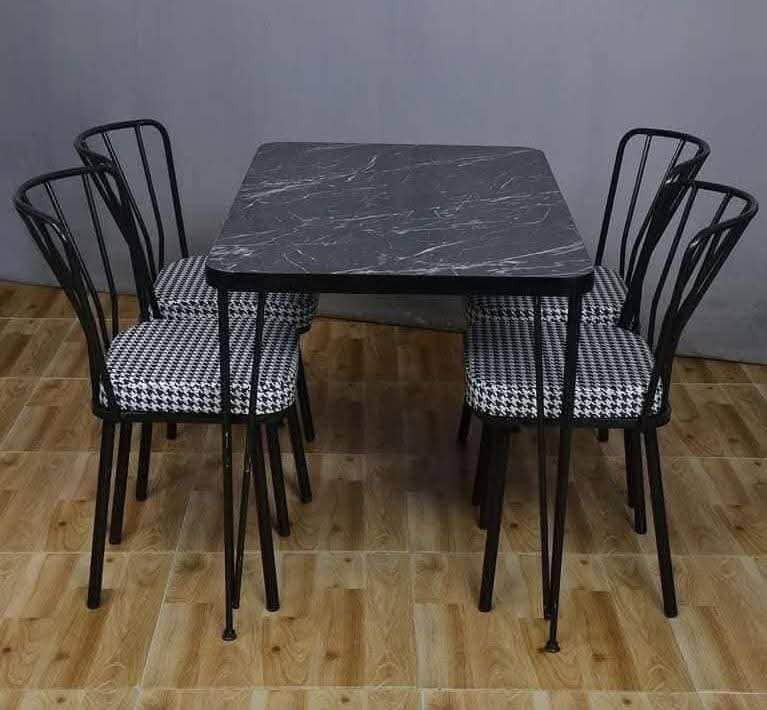 #سارع_بالحجز_ #الجميع 
ميز طعام ٤كراسي
قياس..
  طول ١٢٠سم العرض ٩٠ سم

للحجز والاستفسار مراسله الصفحة اوالاتصال بالرقم *********** بغداد, العراق
