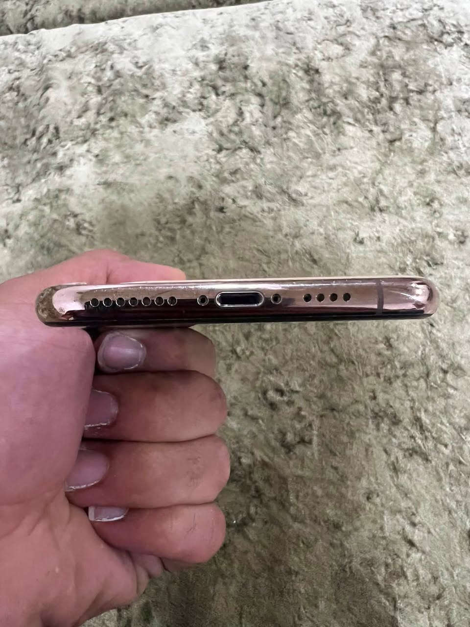 11 برو ماكس
لون ذهبي 
ذاكره 256
دبل سيم CH
بطاريه مبدله  
ضهره مكسور  
السعر310 وبي مجال بسيط 
***********
