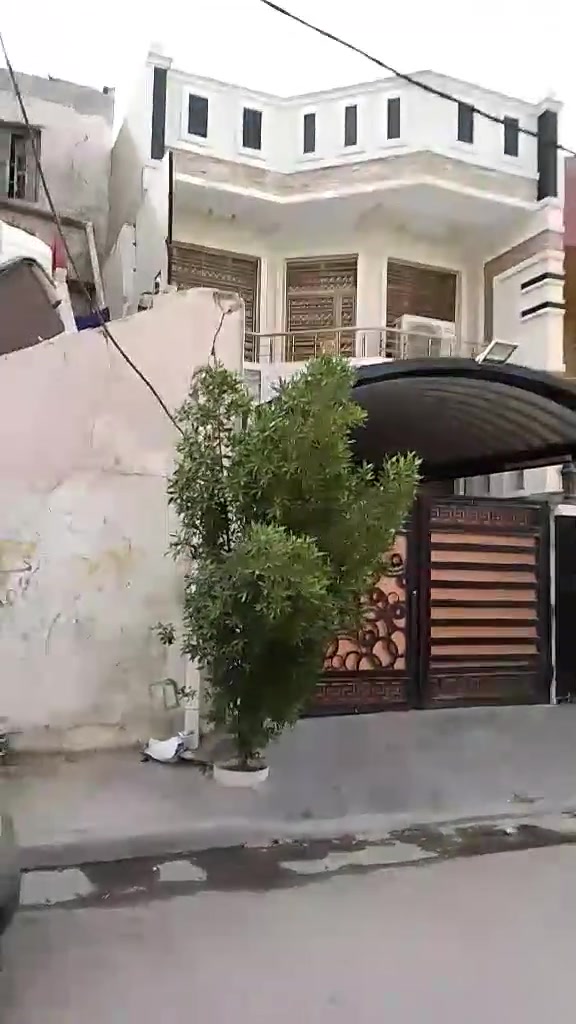 دار للبيع المساحة 150 متر الواجهة6 والنزال 25 ثلاث طوابق بناء سنة 2021 في بغداد الجديدة النعيرية جهة خدمي سريع محمد القاسم للاستفسار الاتصال ***********
