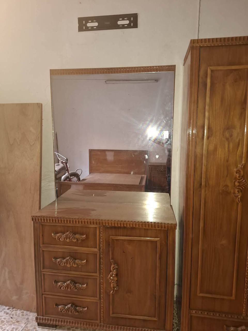 غرفه للبيع والسعر 400وبيها مجال والتفاصل خاص


**إذا كنت صاحب هذا الإعلان وتريد حذفه لأي سبب، رجاءا أرسل رسالة إلى الدعم الفني**