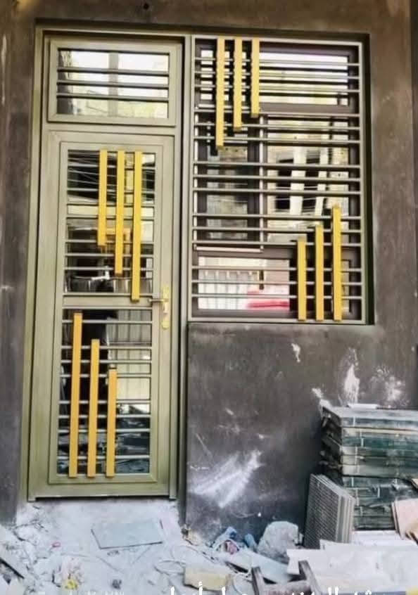 صبغ وتنضيف وتصليح بيبان وشبابيك ومحجرات درجه اولى بسعار مناسبة الاتصال عل رقم *********** أو مراسلتي خاص وتدللون 🌷
