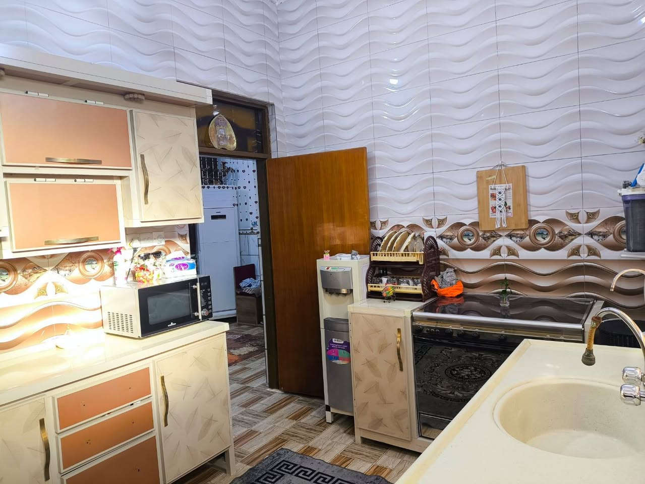 يا الله
مكلفه بالنشر
دار مساحه 100 متر مربع للبيع العنوان / نهاوند الثالثه خلف شارع 20 منطقه كامل الخدمات منطقه هادئه تفاصيل البيت موضحه بالصور
للاستفسار الاتصال على الرقم/***********
رجاءاً السعر يم صاحب البيت
