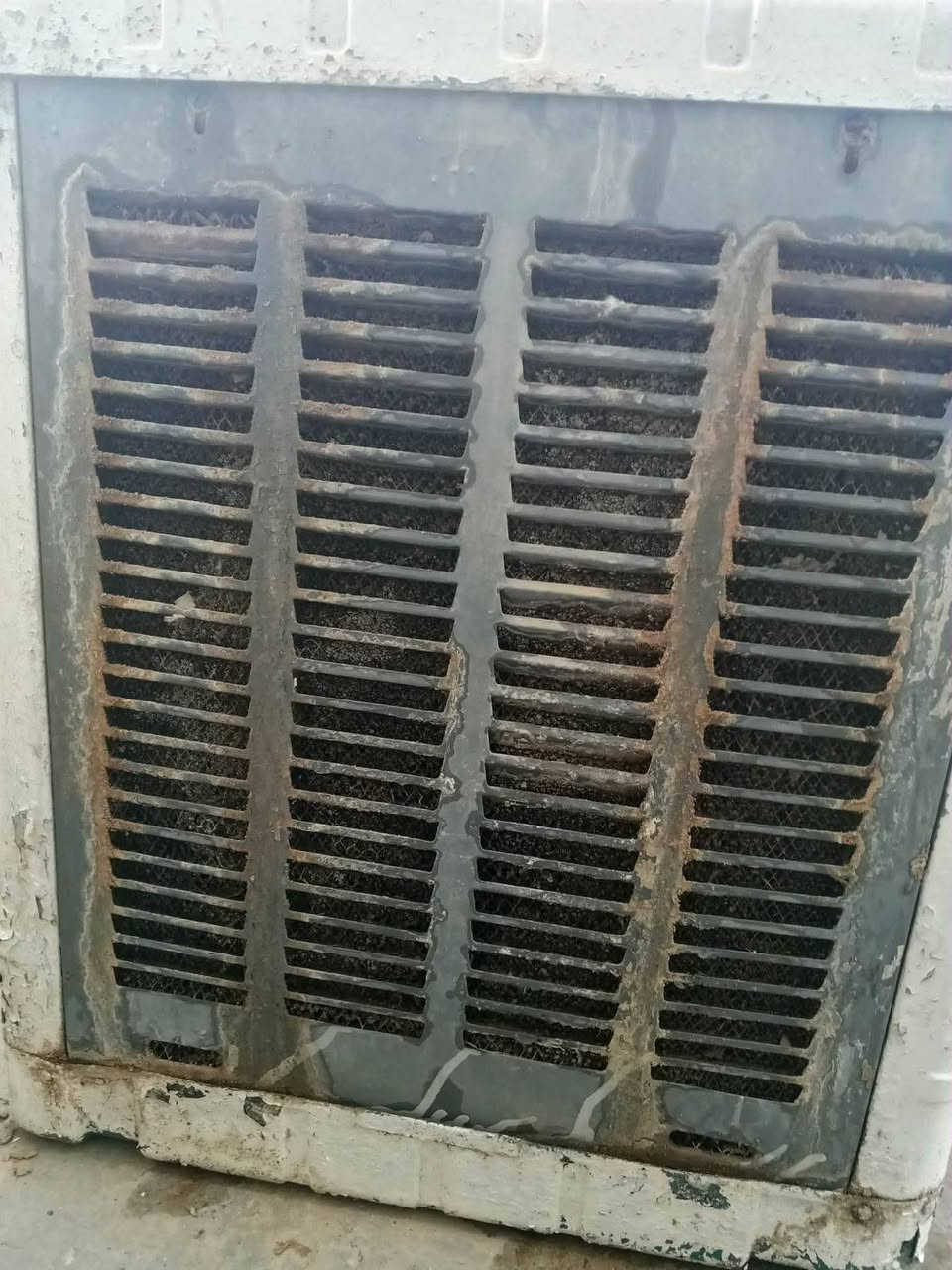 السلام عليكم
مبرده للبيع مبرده نضيفه وجديده ما بيها زنجار شوفت العين كامله هيا ول ابواب جديده السعر ادفع بمه يرضي الله للتواصل على الرقم: 
***********
