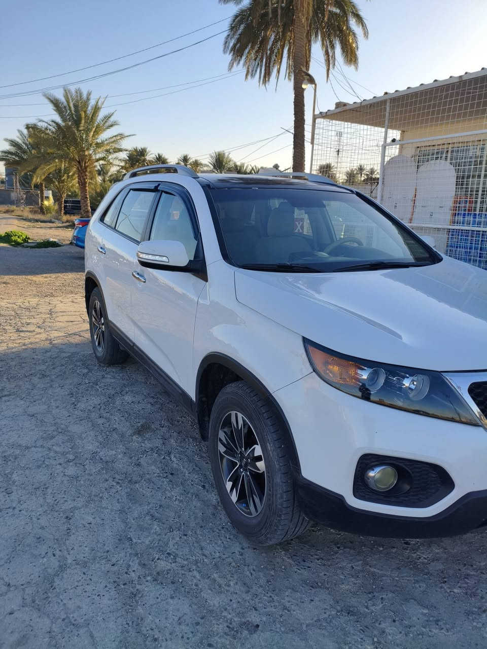 سلام عليكم سورنتو 2012 نص فول عدا البصمه كير محرك خير من الله تحويل مباشر السعر 140 وبيها مجال السونر مرفق بل منشور للاستفسار اكثر اتصل على ***********
