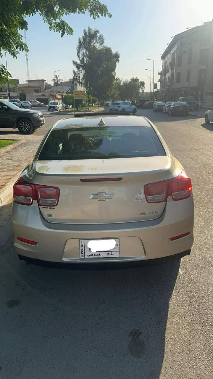 السلام عليكم
ماليبو 2014 فول مواصفات
مواصفات السياره
قاصه
شاشه جبيره
كامره بلاديه
كشن كهرباء
فتحه طكتين
أناره دشبول بلاديه
اوتوا ستوب
بطاريه ثانويه خلفيه
فول تحكم ستيرن + مثبت سرعه تشغيل عن بعد
كشنات نص جلد بلادي
لايتات اوتو + بلوجكترات
سستم سماعات بلادي دمام
وباقي المواصفات المعروفه بالماليبو
 رقم بغداد مشروع وطني
 محرك 2500 تنفس طبيعي كير at
ماشيه 118الف كير مكينة نظيفات كلش  مابيها مشاكل كهربائيه
حادثها جاملغ وبنيد وباب مو قوي وبيها تصليح بالدواسات ورش حزام فرن حراري توحيد لون لا اكثر وصورها قبل الصبغ موجوده 
بسعر (95 ورقه) وبيها مجال 
***********
مكاني بغداد اليرموك
