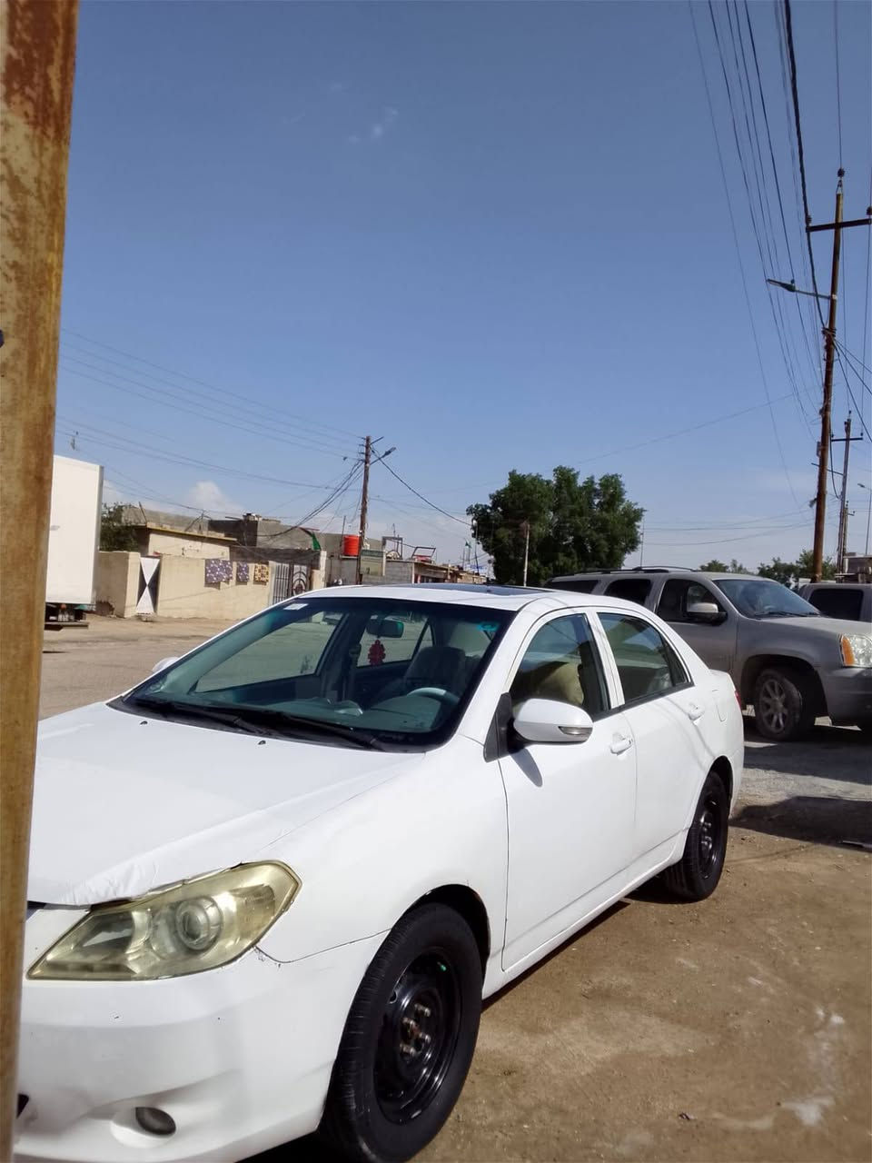 سياره بي واي دي موديل 13 سياره رقم انكليزي تحويل ثاني  السياره مصفره 1000 ما عليها السعر 54  وبيها مجال عنوان البصره الرقم الهاتف***********
