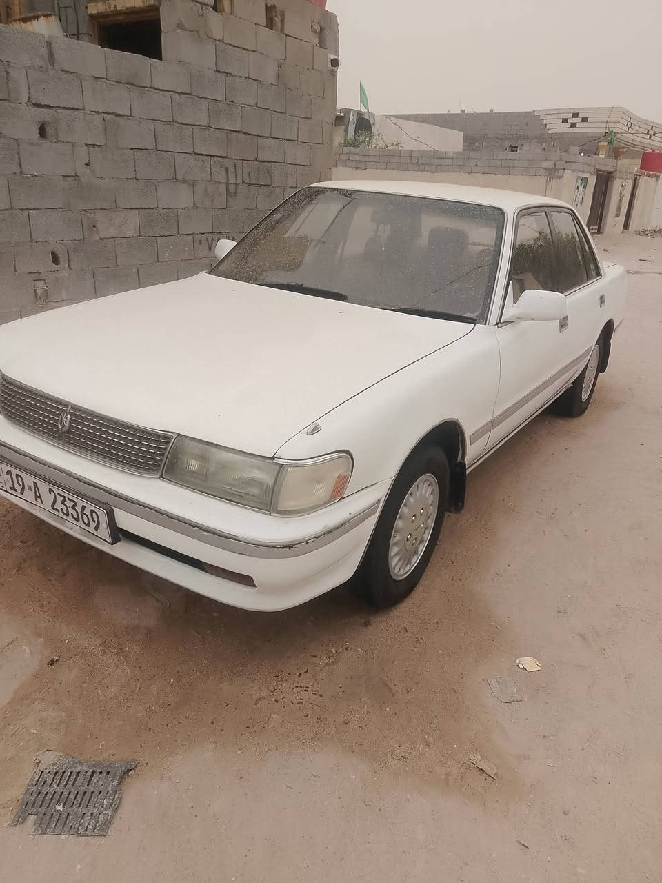 السلام عليكم للبيع كروسيده موديل 92 ابيع او مراوس سياره تبريد ثلج حداديه جديده تخم تاير  مكينه  وكير ونجي عنوان بصره سفان ***********
