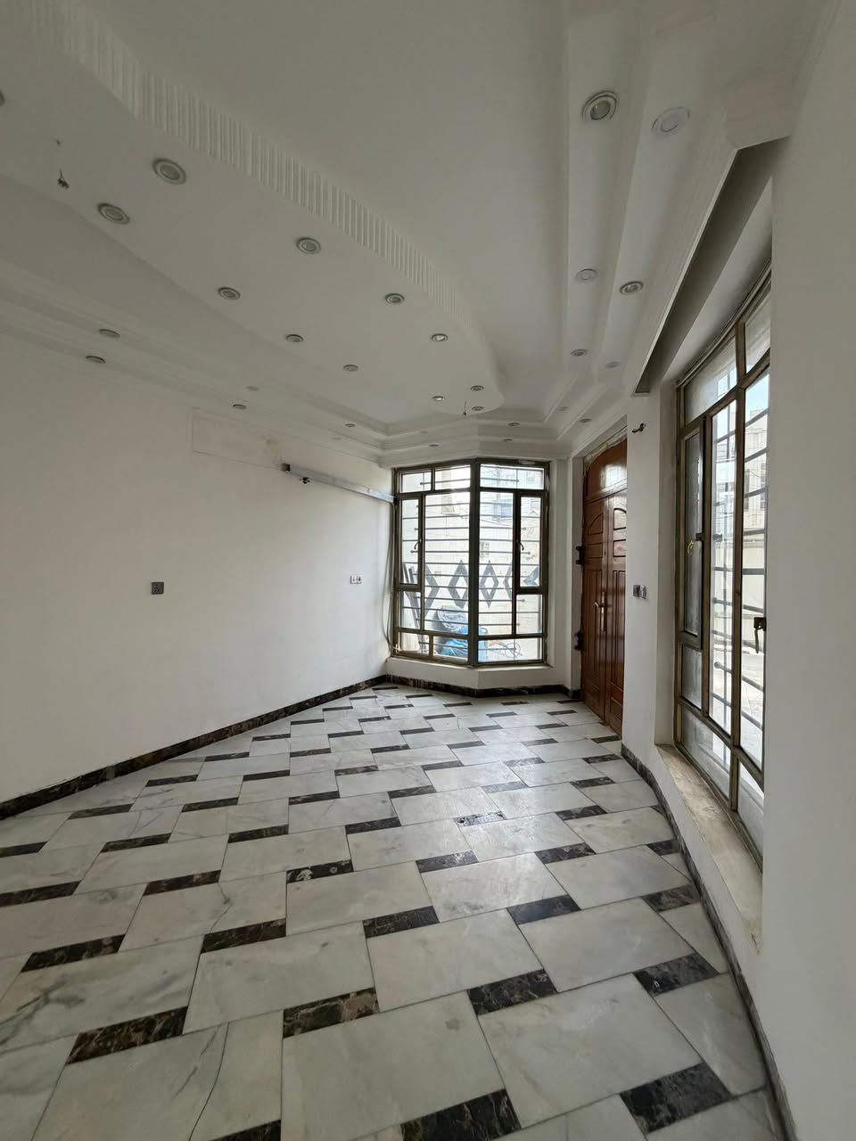 🏠 بيت للإيجار (سكني )
📐 المساحة: 150متر

🏢 طابقين

📍 موقع مميز جداً على شارع عرضه 20 متر(شارع مطعم سماش)

🛏 3غرف نوم

🛋 صالة

🍽 مطبخ

🚿 2خدمات    

الموقع📍:- مربع التصنيع(السيدية)

🔑 يصلح سكن عوائل 

📞 للاستفسار:

(***********)

💐
