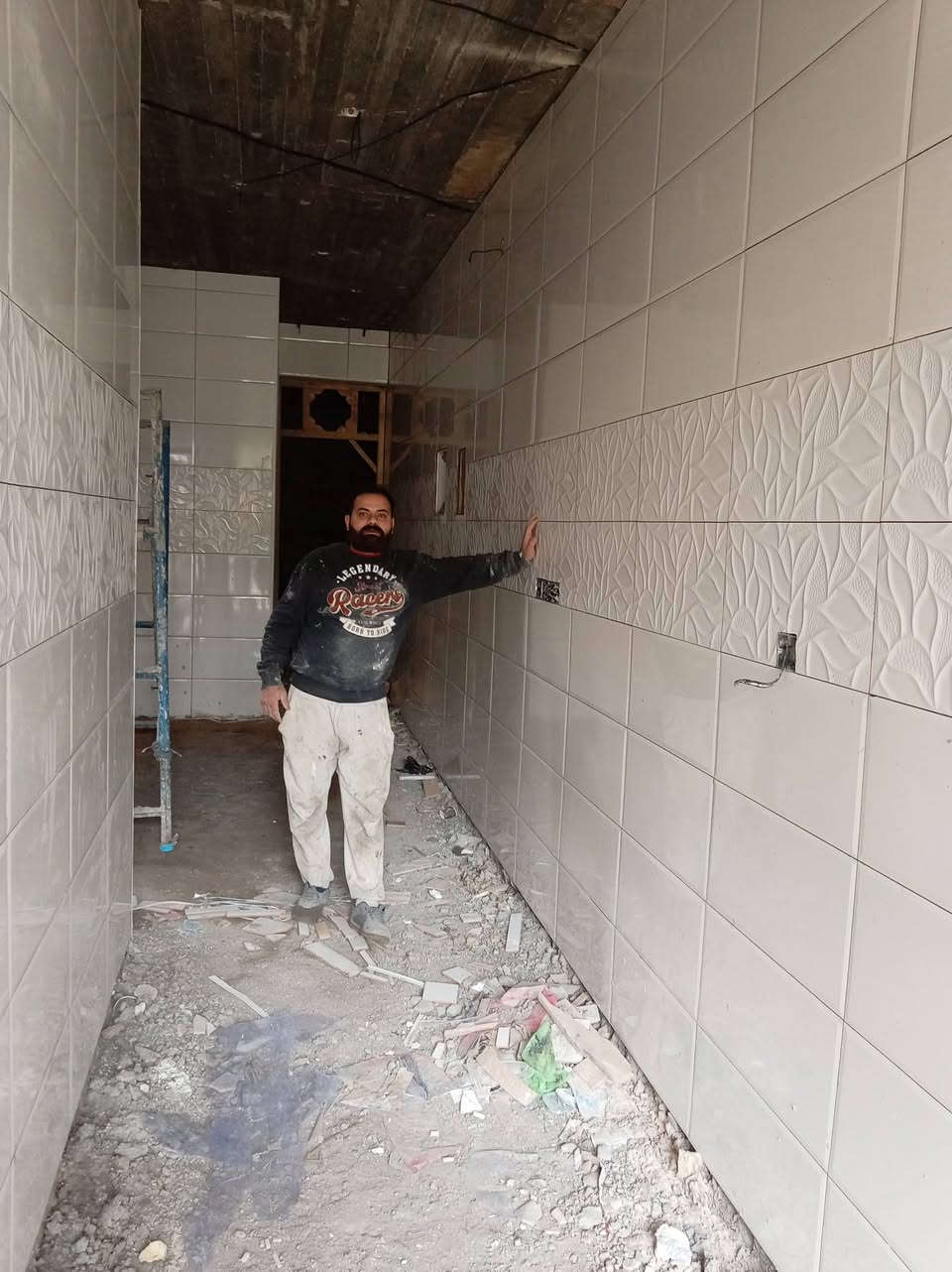 شغل ابو ادم المصري خلف درجه اولى جدران وارضيه وبورسلين ومرمر ***********
