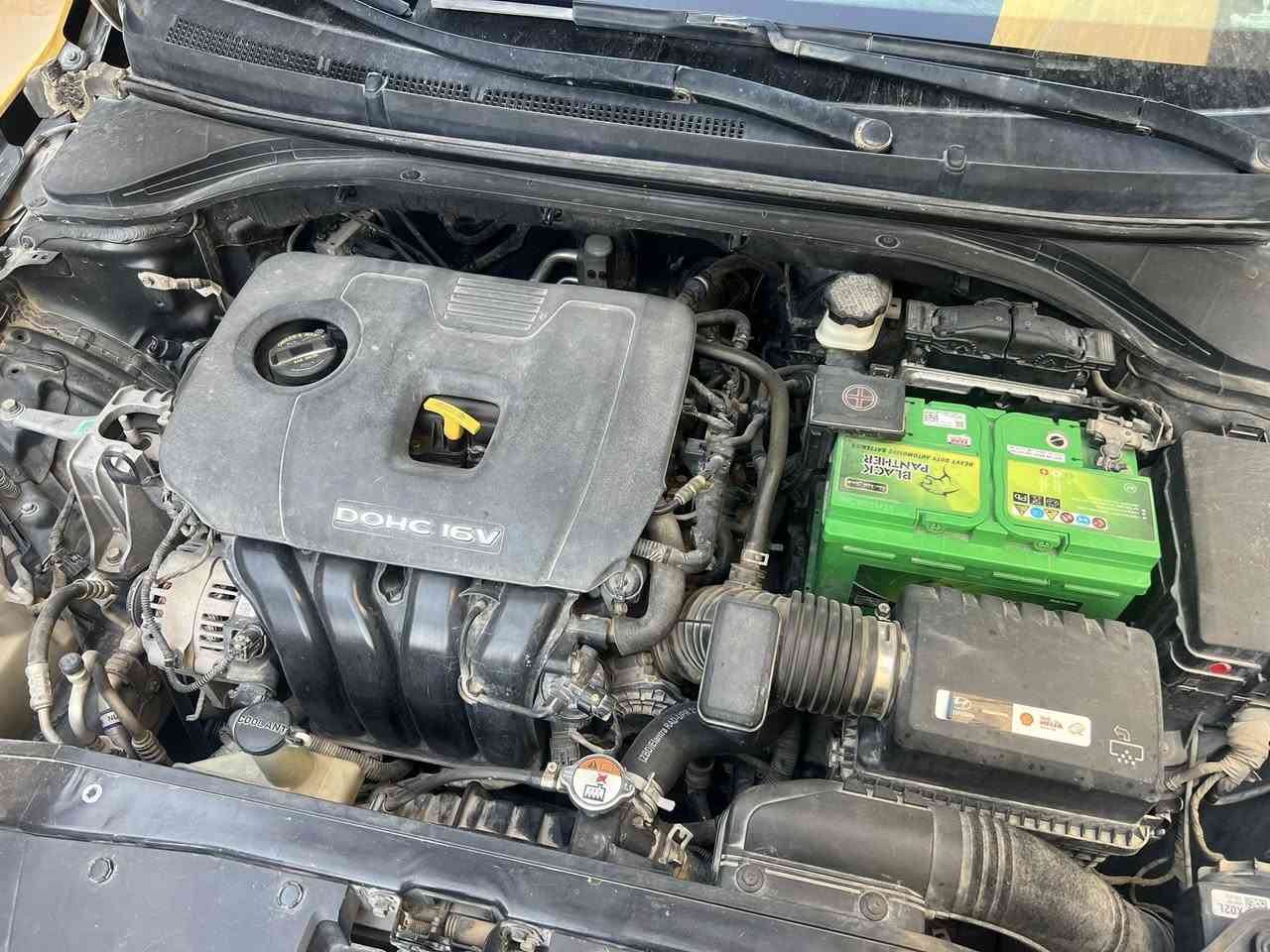 النترا 2018
رقم ديالى باسمي سنوية ل 2030 
جاهزة من كلشي بدون اي عطل 
كير مكينة تبريد كلة خير من لله
ضررها بسيط موجودة بالصور صورة الضررر 
سيارة نضيفة داخل وخارج
123 بيها مجال بسيط 
ديالى بعقوبة
ماشية 130 
***********
