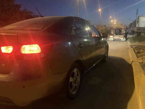 السلام عليكم كيا سيراتو 2012 مكينا 1600 دوش رقمهه بغداد انكليزي بيهه اربع قطع صبغ بدون دواخل مكينه قبل شهرين شديتهه مال حاويه سنوية لل 27
مكان السيارة بغداد الحرية السعر 90 وبيهه مجال للاتصال ***********
