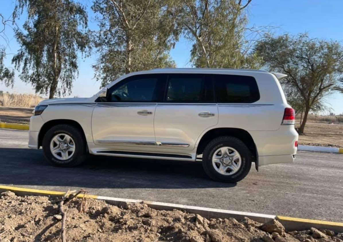 السلام عليكم 

للبيع جكسارة درع .

اخوان صديقي كلفني اعرض سيارتة للبيع جكسارة  موديل 2011 محدثة 2020 درع مصفح B6 بالكامل بلاد دبي  شهادة المنشه محرك  8 سلندر  كاز دبل سوبر جارج  مرغوب رقم سليمانية درع بالسنوية مذكور باسم شركة تريد وكاله تريد تحويل  السيارة استعمال شخصي جديدة مابيه اي نقص كامله  بيها قطع صبغ مال تحديث ماشية 83 ألف حقيقي سعر 375  مكان سيارة كربلاء الاستفسار على رقم *********** . كربلاء, العراق
