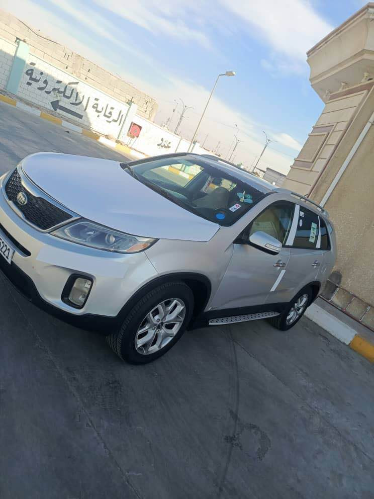 سورنتو موديل 2014امريكي (***********)بيها 3قطع صبغ حادثه بنيد فقط مكينه وكير كفاله 4سلندر رقم بغداد تحويل السعر 125وبيها مجال بسيط بيع ومراوس مكاني البصره البصرة, العراق
